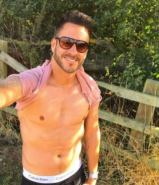 Sex seznamka, On hled jeho - Jen pjemn spontnn kontakt?, 35 let, kraj: Jihoesk