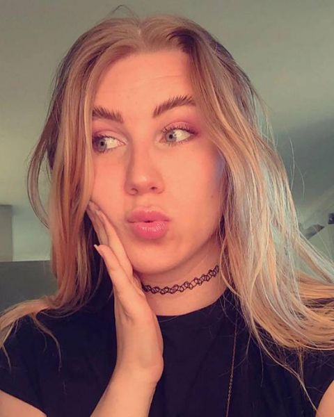 Sex seznamka, Ona hled� jeho - P��m� kontakt na rande ji� nyn�, 25 let, kraj: Libereck�