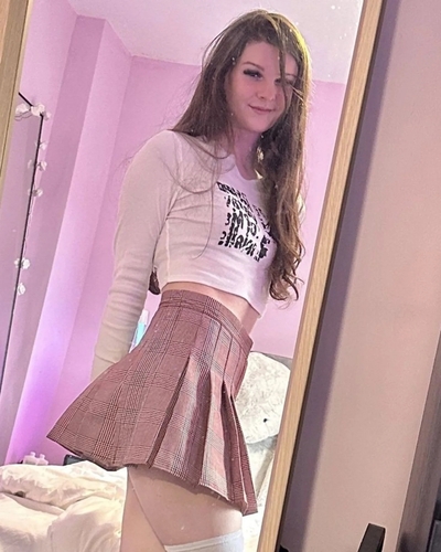 Sex seznamka, Ona hled jeho - Hledm mue pro setkn bez zvazk, 24 let, kraj: Jihoesk