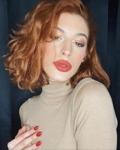 Sex seznamka, Ona hled jeho - Jsem pedoperan transsexulka, 27 let, kraj: Libereck