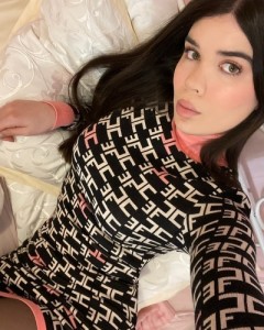 Sex seznamka, Ona hledá jeho - Hledám muže, 24 let, kraj: Středočeský