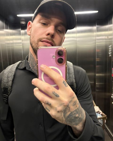 Sex seznamka, On hled jeho - Shnm kluka na pjemn chvle bez zvazk, 29 let, kraj: Pardubick