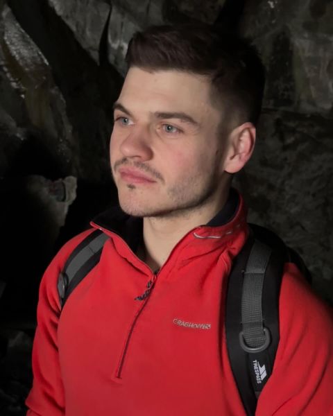 Sex seznamka, On hled jeho - Hledm mue pro setkn bez zvazk, 28 let, kraj: Hl. m. Praha