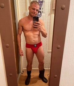 Sex seznamka, On hled jeho - Shnm kluka pro pjemn chvle bez zvazk, 30 let, kraj: Hl. m. Praha