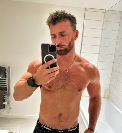Sex seznamka, On hled jeho - Atletick chlap (co neznamen kulturista), 34 let, kraj: Jihomoravsk