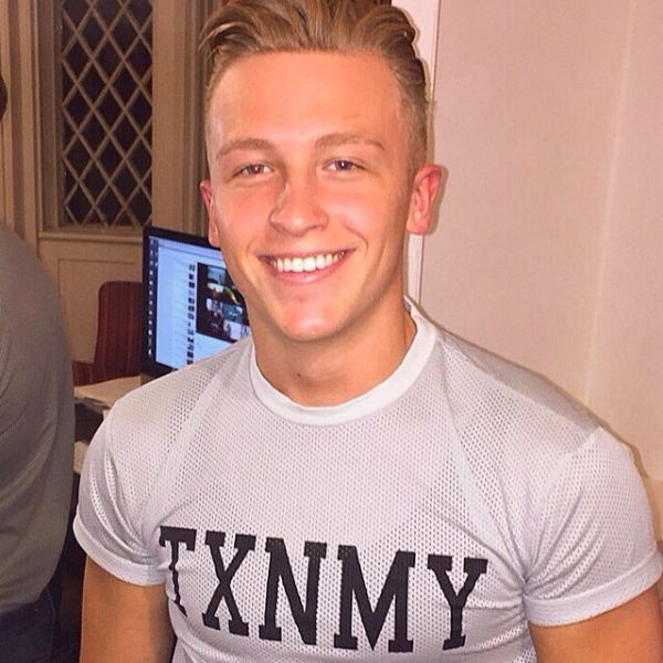 Sex seznamka, On hled jeho - Jsem fanouek velkch vstik do oblieje, 33 let, kraj: Hl. m. Praha