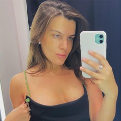 Sex seznamka, Ona hled jeho - Rychle vlhnu, 44 let, SLANY