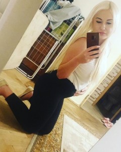 Sex seznamka, Ona hled jeho - Erotick hrtky..., 36 let, okres: Olomouc