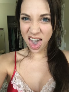 Sex seznamka, Ona hled jeho - Miniature Caramel hled svho pna..., 26 let, kraj: Moravskoslezsk