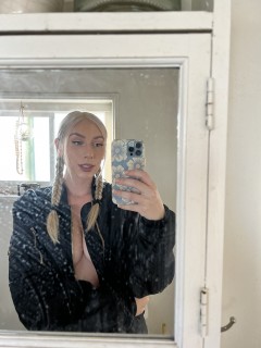 Sex seznamka, Ona hled jeho - Pod pohledem Nermina: intimita bez hranic v dokonal souhe, 26 let, Kladno