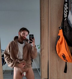 Sex seznamka, On hled� jeho - Pre partiu, 29 let, Praha