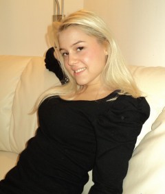 Sex seznamka, Ona hled� jeho - Perverzn� sle�na, 27 let, kraj: Plze�sk�