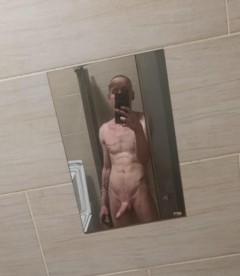 Sex seznamka, Swingers, více než 2 - Mladý společník ženě nebo skupině žen, 27 let, Třinec