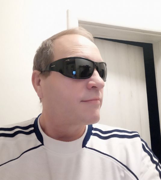 Sex seznamka, On hled� ji - �ert�k bertik, 60 let, Hradec Kr�lov�