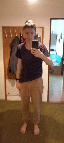 Sex seznamka, On hled� ji - N�kdo si u��t?, 20 let, Praha