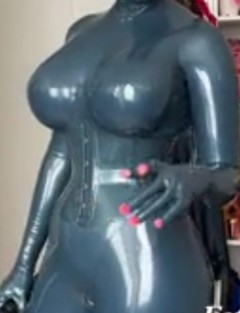 Sex seznamka, Ona hled� jeho - Nuda, kraj: �steck�