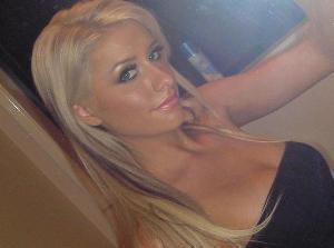 Sex seznamka, Ona hled� jeho - Extr�mn� akce, 32 let, okres: M�ln�k