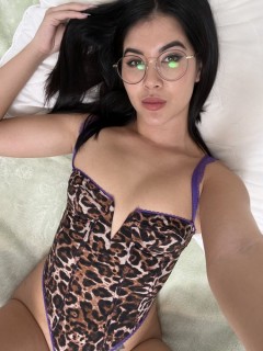 Sex seznamka, Ona hledá jeho - Disponible à +4915511826974, 28 let, Brno