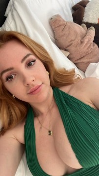 Sex seznamka, Ona hled� jeho - Sada sam dostupan, 28 let, Brno