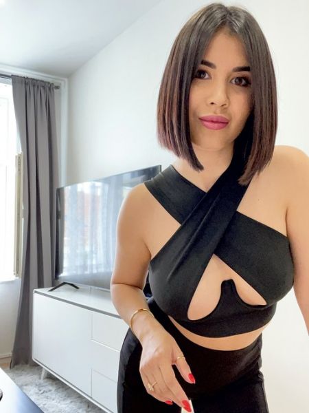 Sex seznamka, Ona hled� jeho - Disponible à +4915511826974, 28 let, Praha