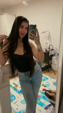 Sex seznamka, Ona hled� jeho - Disponible à +4915511826974, 28 let, Prachatice