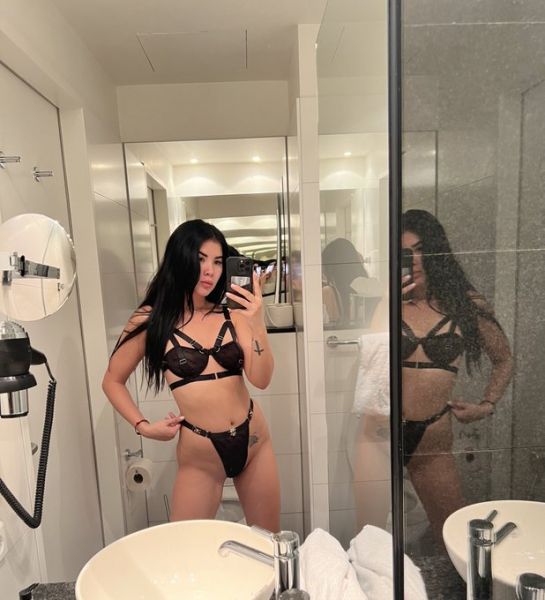 Sex seznamka, Ona hled� jeho - Sexu�ln� setk�n�, 29 let, Jihomoravsk�