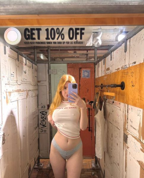 Sex seznamka, Ona hled� jeho - Sada sam dostupan, 28 let, Jihlava