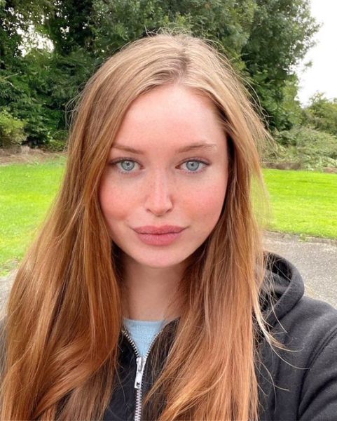 Sex seznamka, Ona hled� jeho - Sada sam dostupan, 28 let, Ostrava