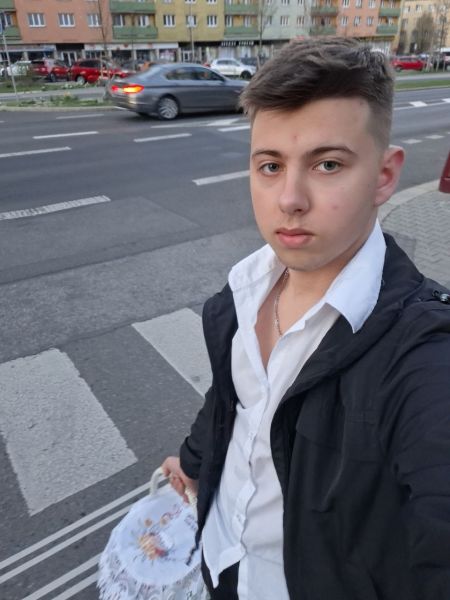 Sex seznamka, Ona hled� jeho - Jsem chlap jemi 18 let u tebe doma zdarma, 44 let, Mlad� Boleslav