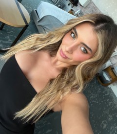 Sex seznamka, Ona hled� jeho - Nezbedn� setk�n� +39 350 093 5935, 29 let, Kaplice