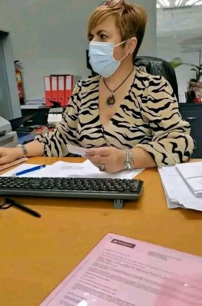 Sex seznamka, Ona hled� jeho - Sada sam dostupan, 28 let, Sezimovo usti