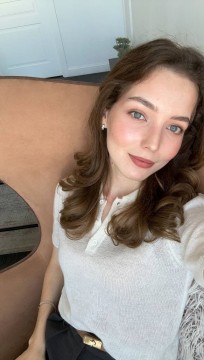 Sex seznamka, Ona hled� jeho - Hled�m v�n� vztah, 38 let, praha