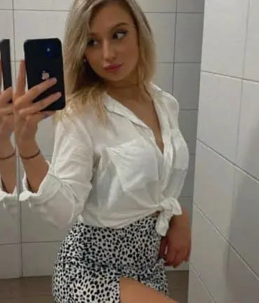 Sex seznamka, Ona hled� jeho - Sexy blond, 38 let, Podebrady