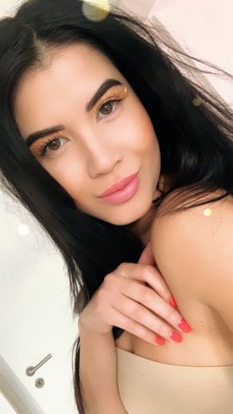Sex seznamka, Ona hled� jeho - Disponible à +4915511826974, 28 let, Praha
