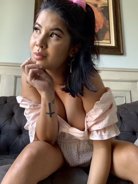 Sex seznamka, Ona hled� jeho - Disponible à +4915511826974, 28 let, Brno