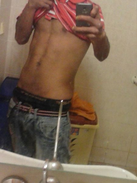 Sex seznamka, On hled ji - Kdy Se najde Holka ktrera jen neka a jde na to, 20 let, Nov Hospoda