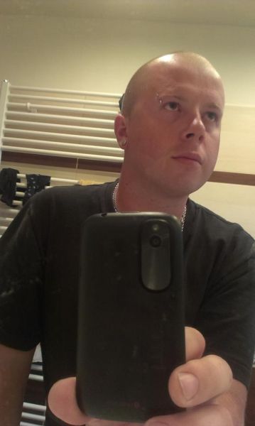 Sex seznamka, On hled jeho - diskretnost zaruena, 27 let, kraj: Zlnsk