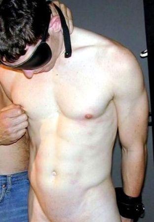 Sex seznamka, On hled jeho - Lekce pro kluka, 45 let, kraj: Plzesk