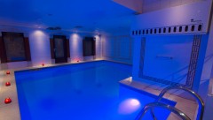 Erotické služby, Práce v erotice - Exklusiv Gentlemens club Holandsko, 18 let, kraj: Hl. m. Praha