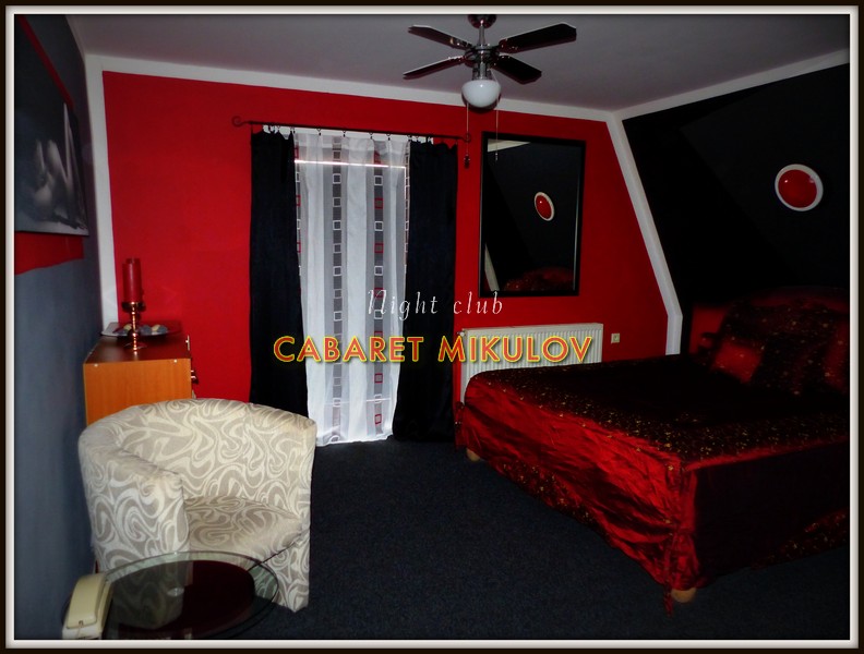 Sex seznamka, On hled ji - U JEN POSLEDN 1 VOLN MSTO !!!, 18 let, Mikulov