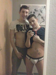 Sex seznamka, On hledá jeho - sexy, 19 let, kraj: Hl. m. Praha