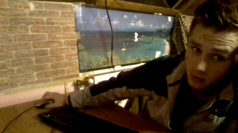 Sex seznamka, On hled ji - ahoj, 18 let, Olomouc