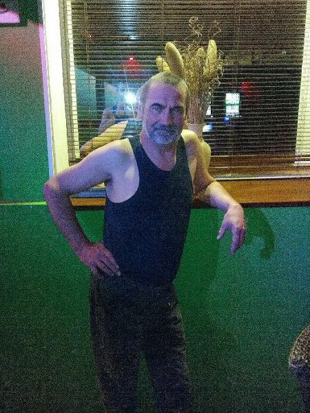 Sex seznamka, Ona hled jeho - Gay Tramplink, 43 let, Kladno