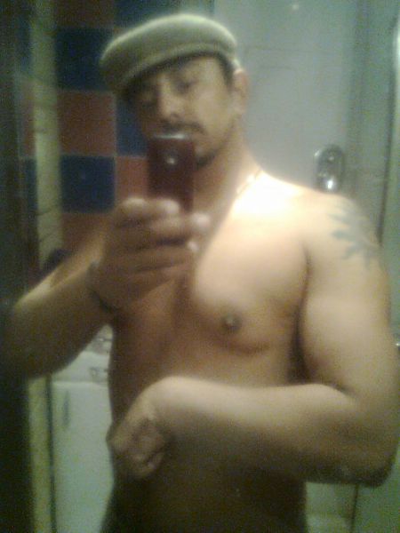 Sex seznamka, On hled ji - rad se mazlim, louny