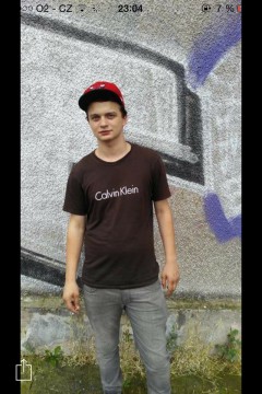 Sex seznamka, On hledá jeho - Nabízím se, 18 let, kraj: Hl. m. Praha