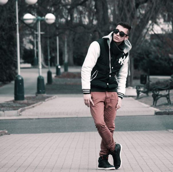 Sex seznamka, On hled� ji - robik bartik, 21 let, teplice