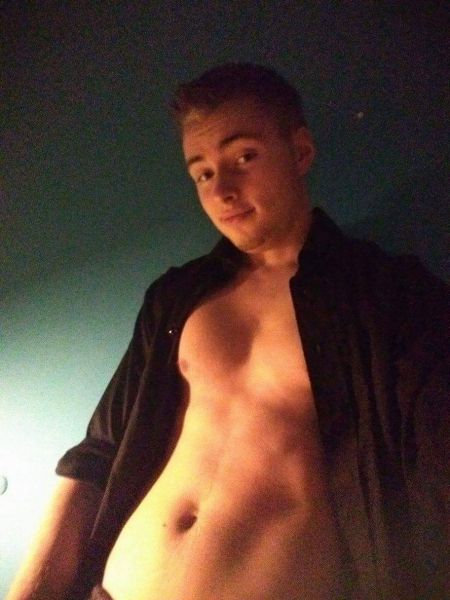 Sex seznamka, On hled ji - Nadrzeny zajicek, 18 let, Uherske Hradiste