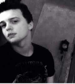 Sex seznamka, On hled jeho - Spolenk, 18 let, Praha