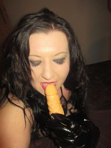 Sex seznamka, Ona hled jeho - ikovn koika, 31 let, kraj: Hl. m. Praha