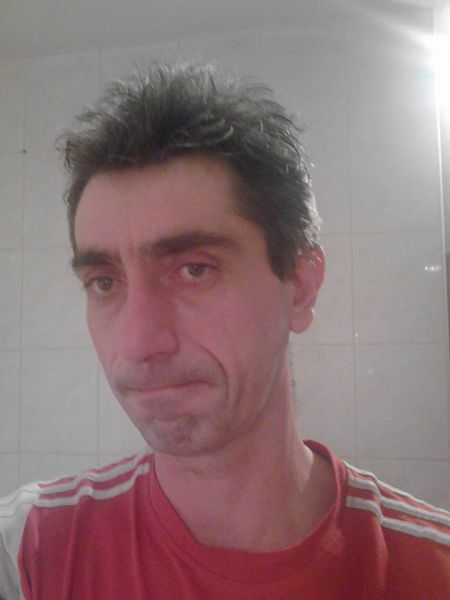 Sex seznamka, On hled jeho - bi nezkuseni sub, 45 let, kraj: steck